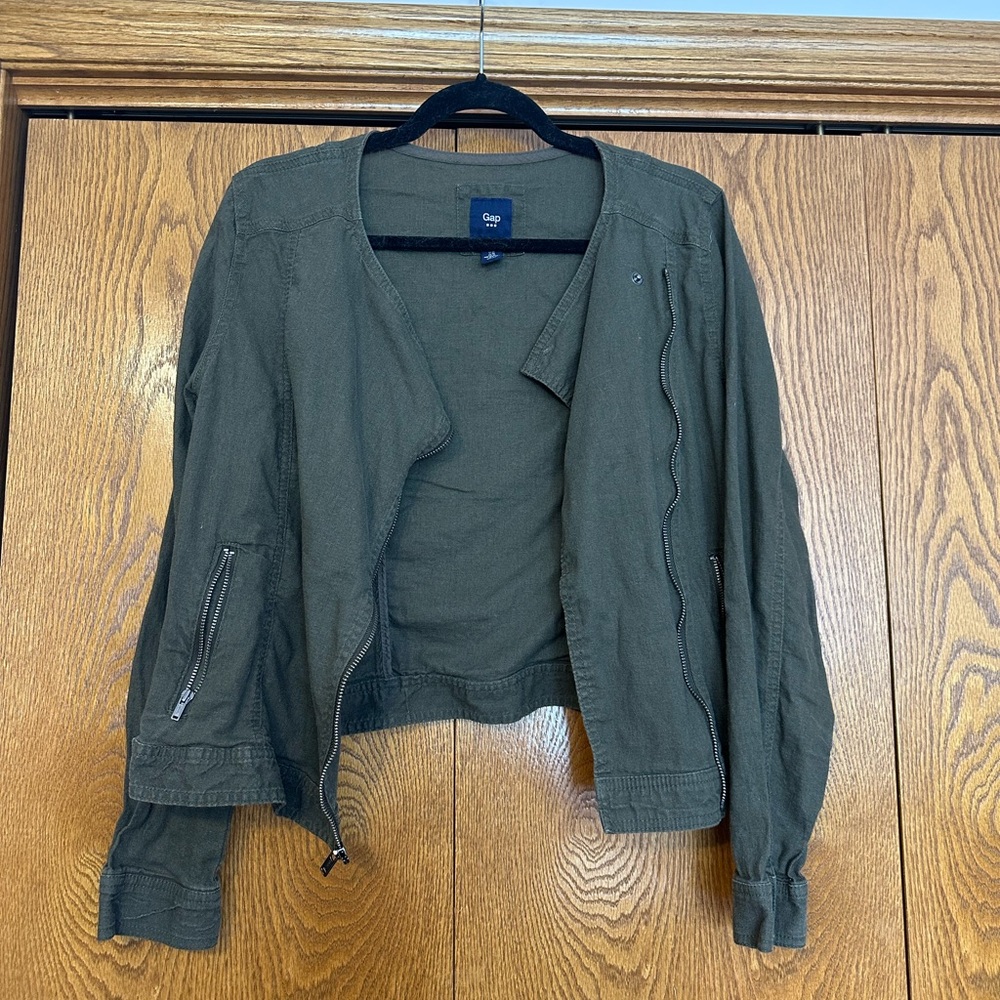 Gap Factory Cropped Linen Blend Jacket in Dark Green size Medium